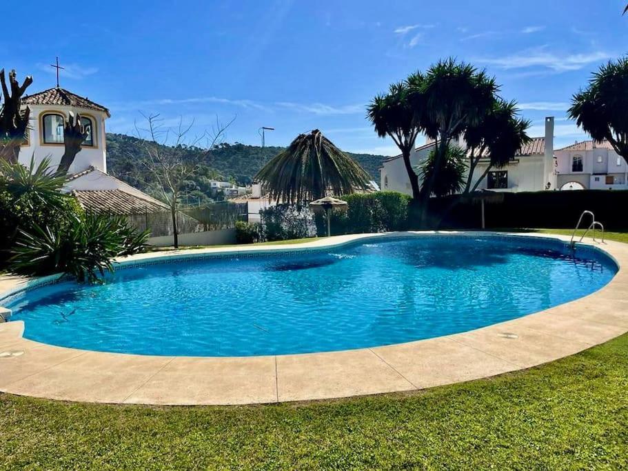 Hermosa Casita De Pueblo Con Piscina En Бенахавис Экстерьер фото