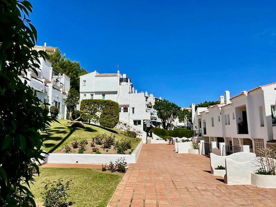 Hermosa Casita De Pueblo Con Piscina En Бенахавис Экстерьер фото